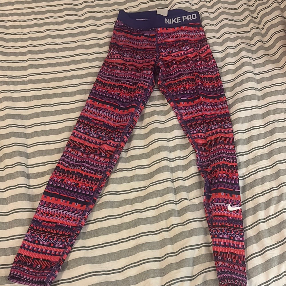 Nike Pink and Purple Leggings with Stretchy Comfort
